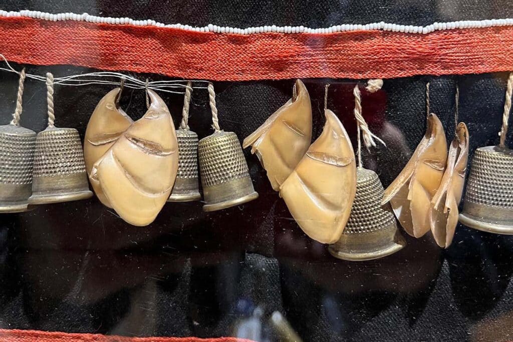 Puffin beaks on regalia